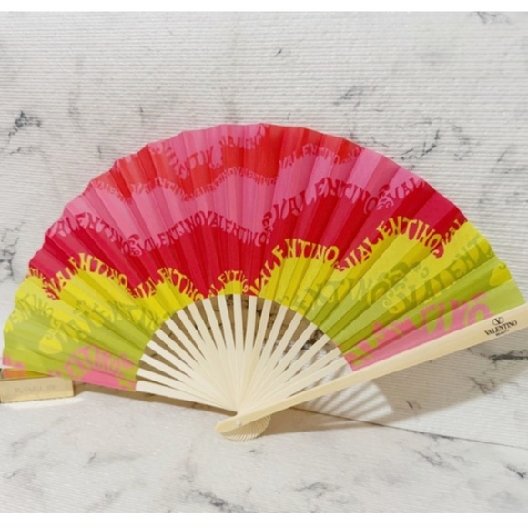 Valentino Summer Fan Escape Colorful Wave Collection VIP Gift Novelty Rare New - Picture 2 of 7